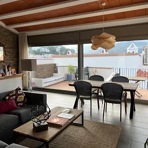 Big Family House In The Center Of Apartamento El Port De La Selva